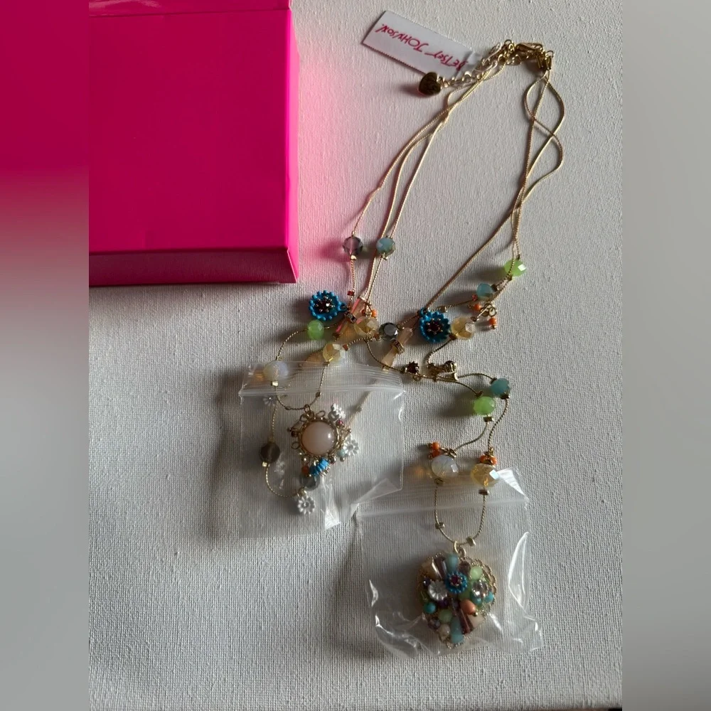 NEW Betsey Johnson Illusion Necklace Heart, Floral, Beaded - Picture 4 of 8